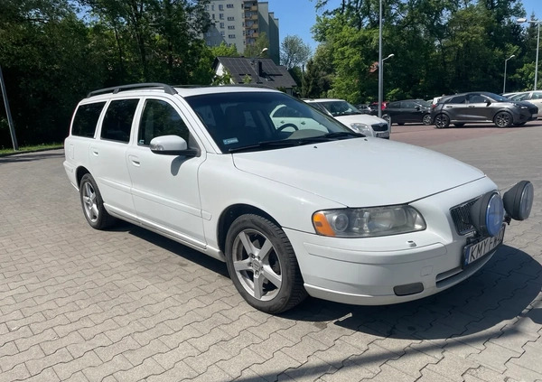 Volvo V70 cena 16900 przebieg: 303734, rok produkcji 2006 z Kraków małe 254